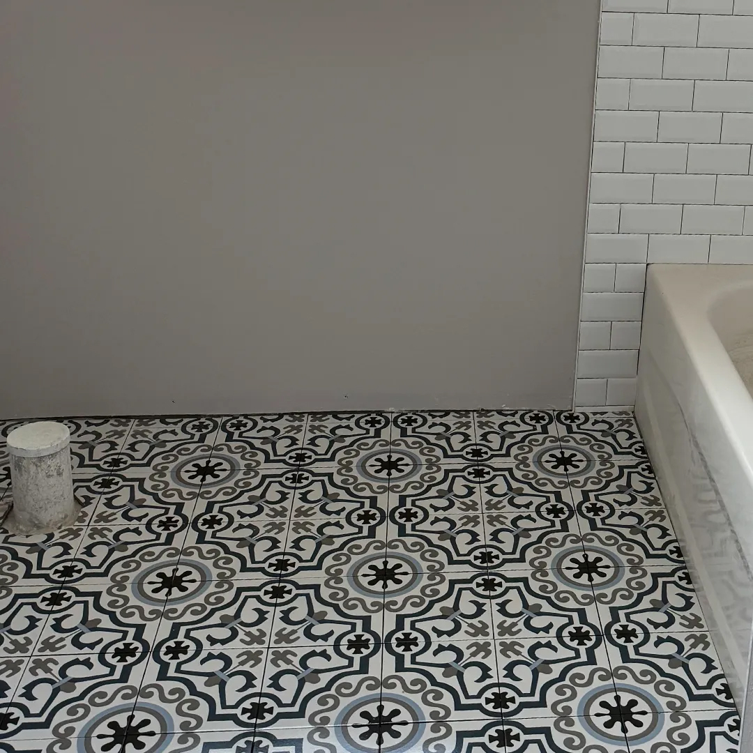 16456-Guest-Bath-Tile-Flooring