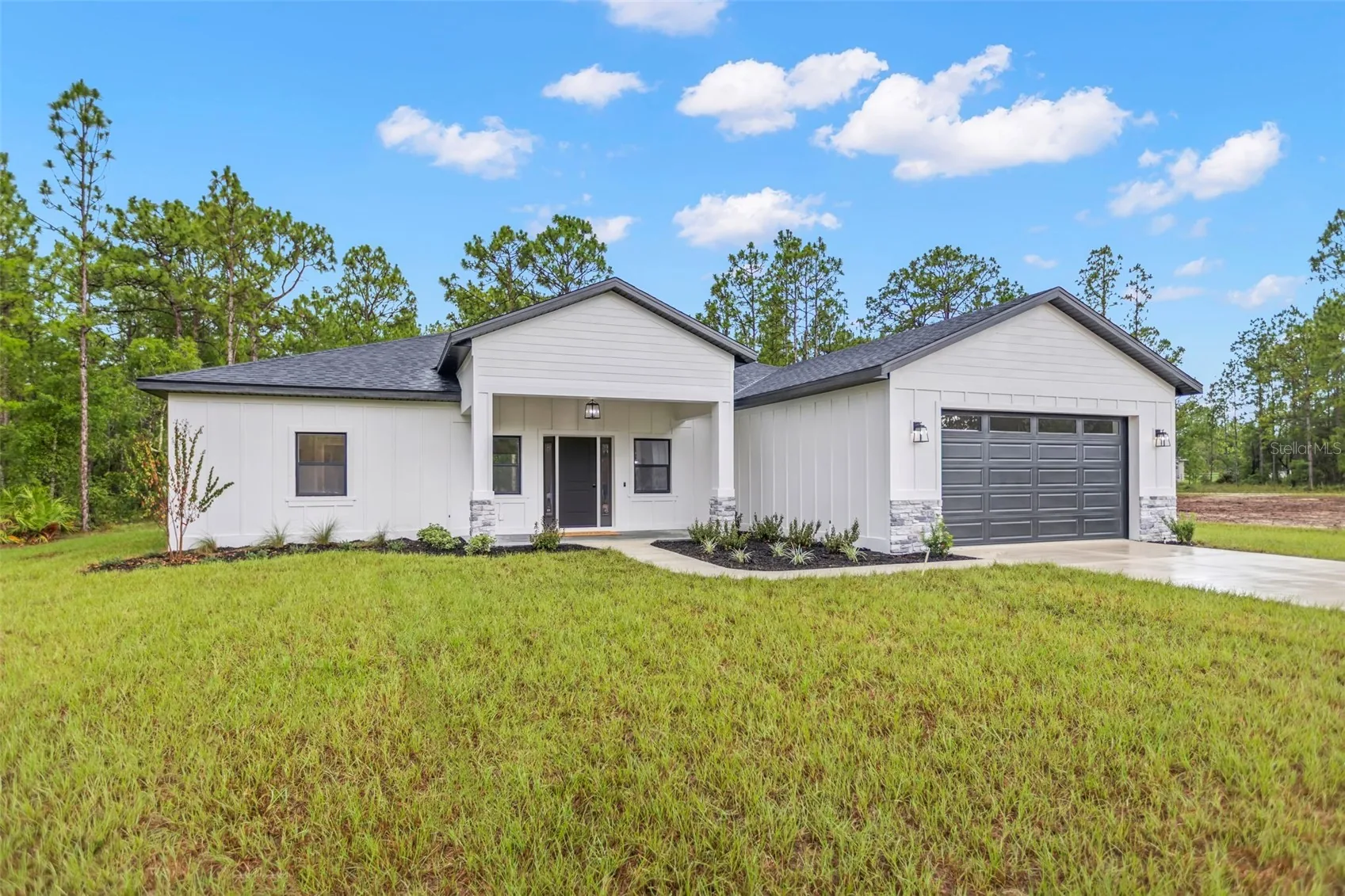 View of 13332 Schick Ave, photo 3