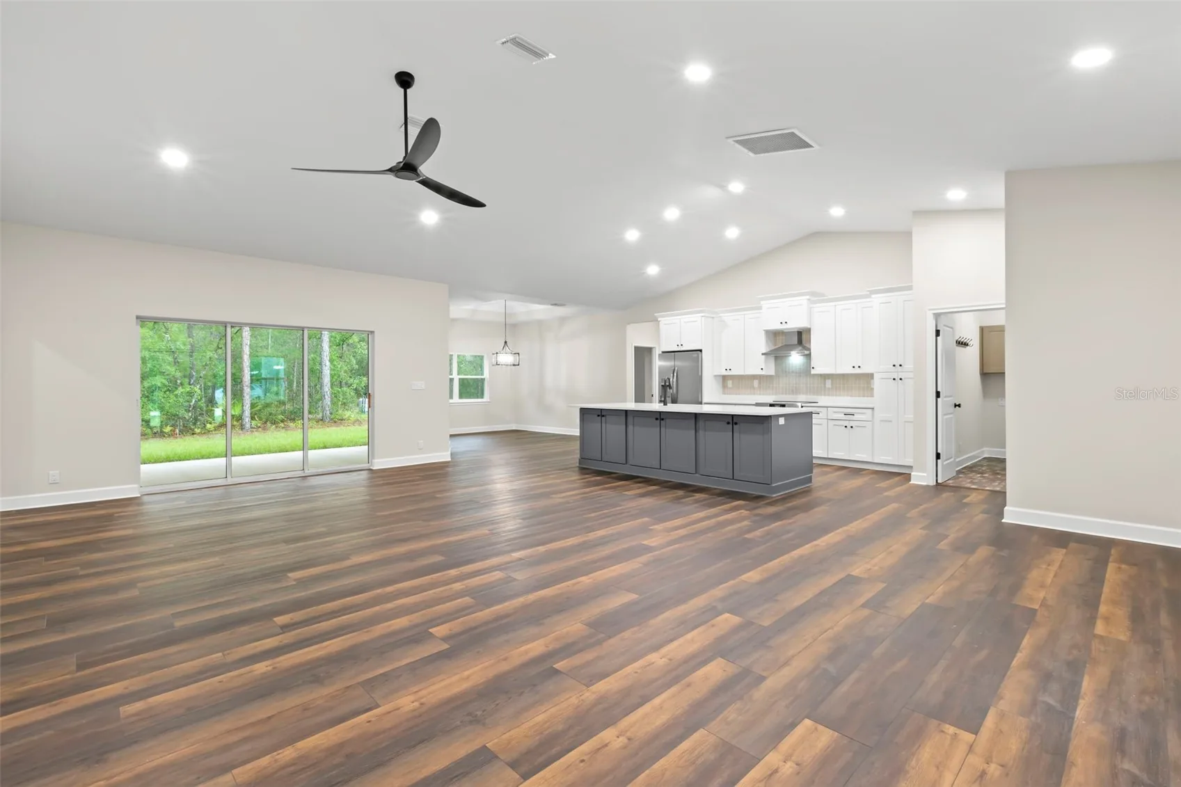View of 13332 Schick Ave, photo 11